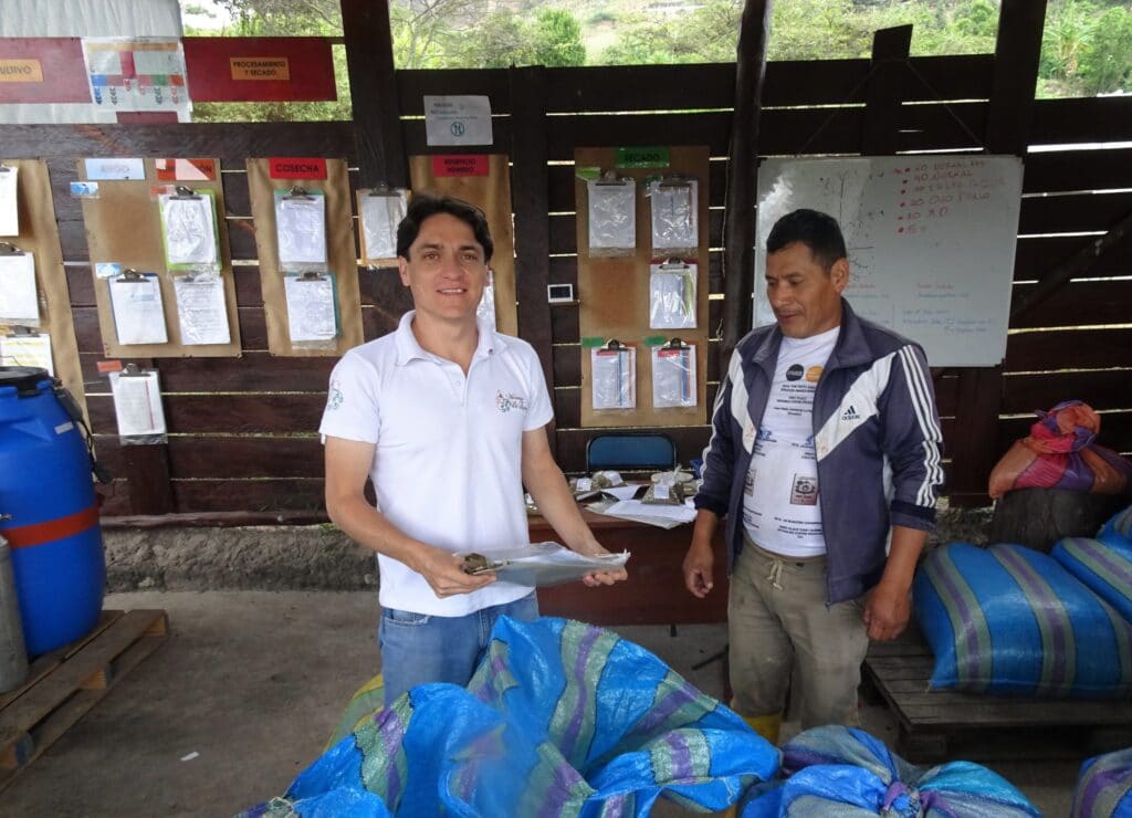 Juan Peña, hacienda la papaya ecuador coffee owner and employee